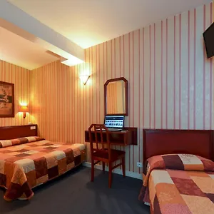 Maison Du Pre Hotel Paryż